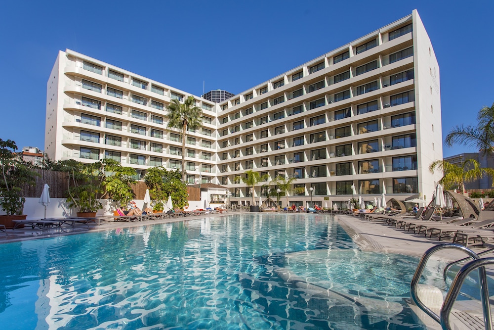 Hotel Presidente - Image 1