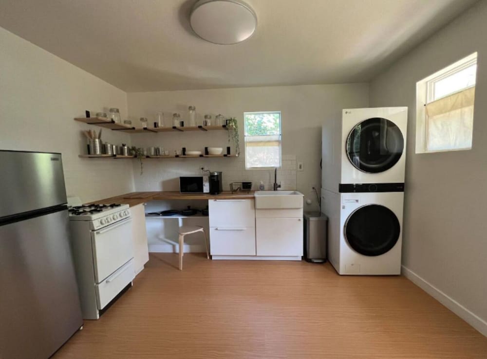 Serene 2BR 1BA Residence in Peaceful San Antonio view 2
