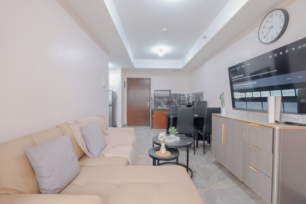 Prime Location 1Br At The Wave Kuningan Apartment