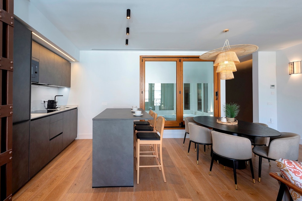 Lovely Apartment in Sevilla Tom s de Ibarra IV