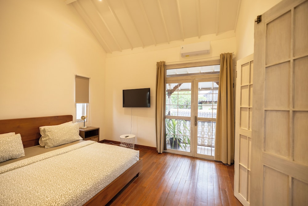 Charming Two Bedroom Villa Near Seminyak