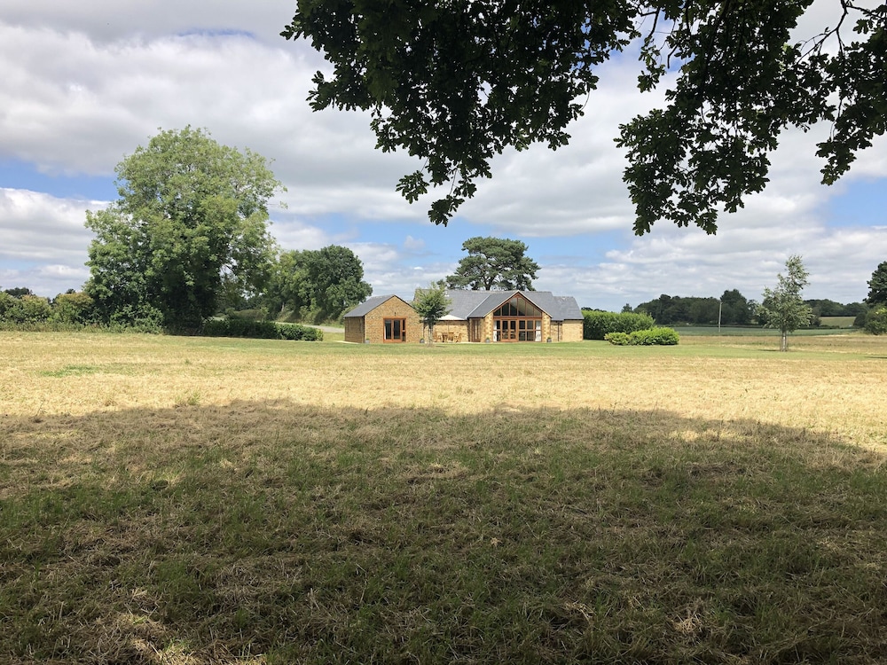 Hook Norton Barn