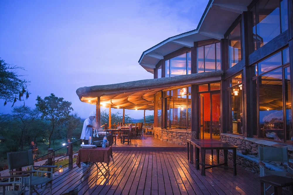 Serengeti Simba Lodge