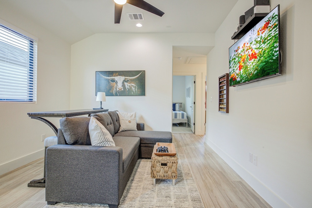 New Build, Private Pool, Near Pearl/riverwalk
