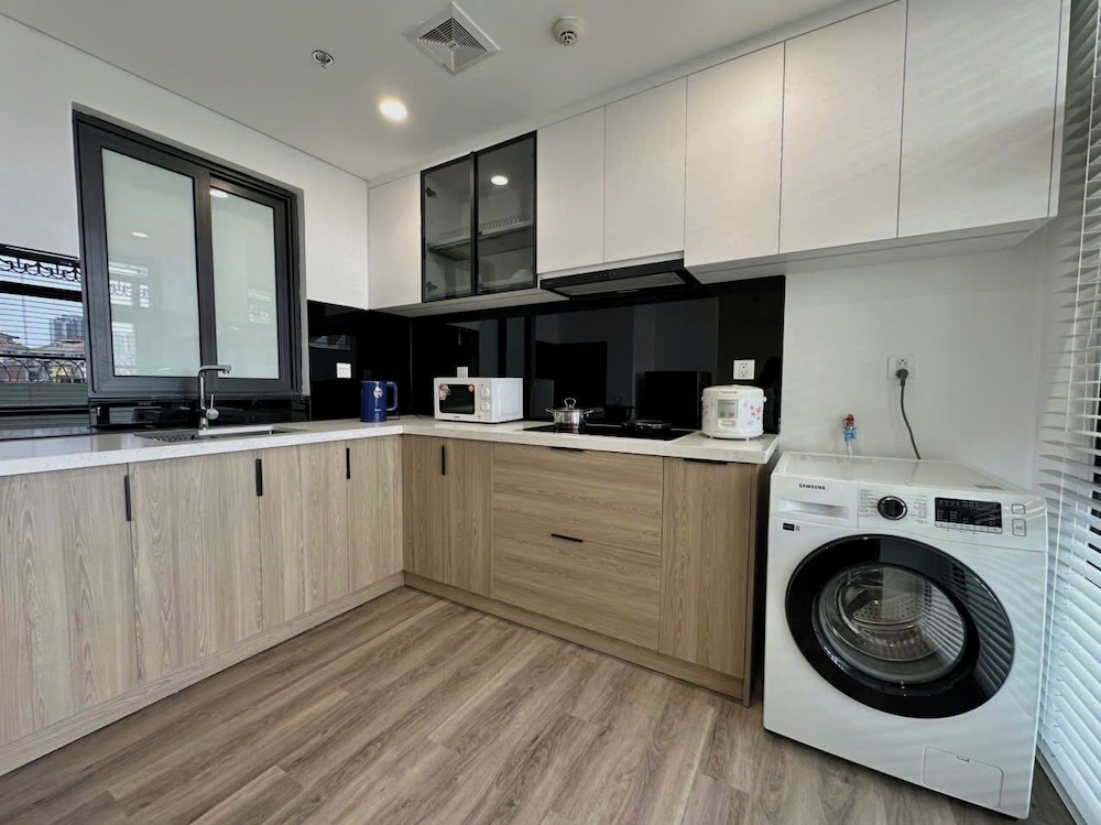 22Land Legend Residence