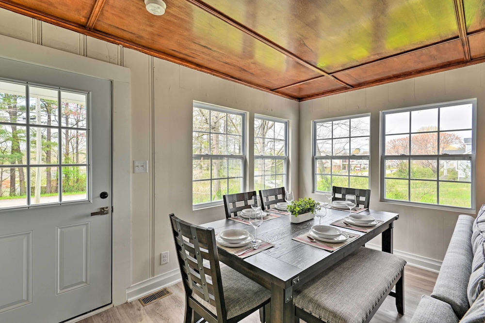 Chic Columbia Home < 2 Mi to Historic Square! view 3