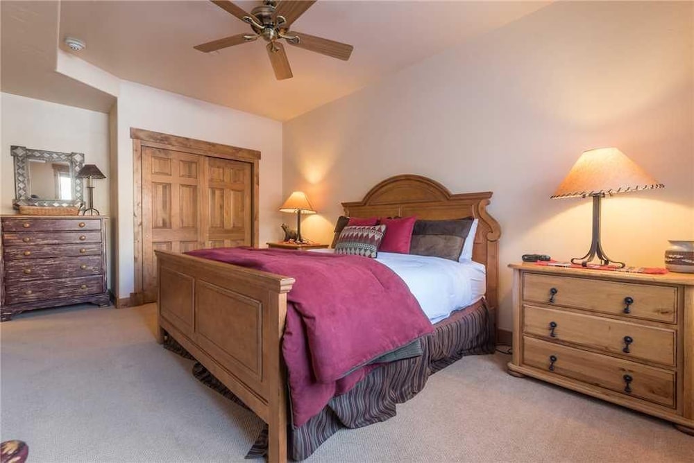 3109 Champagne Lodge, Trappeur's Crossing Apartment 3