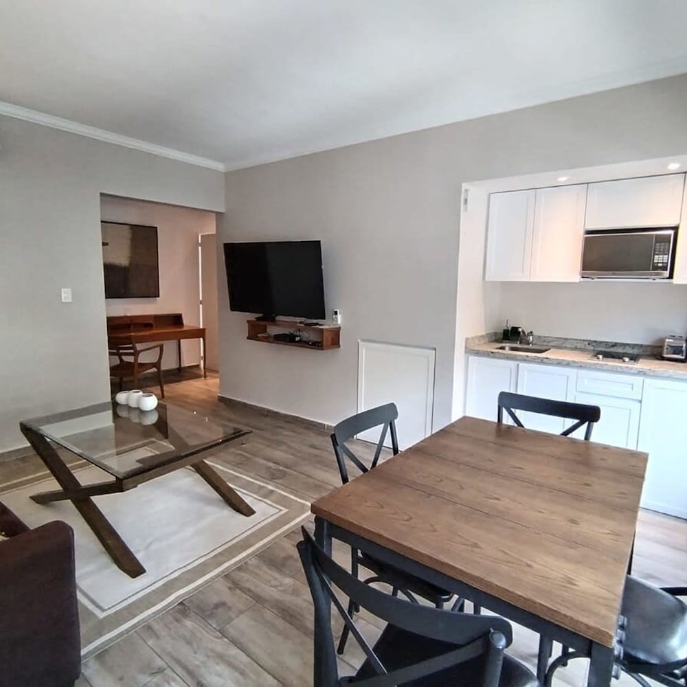 Arquimedes Patio I Luminous 1BR in Polanco