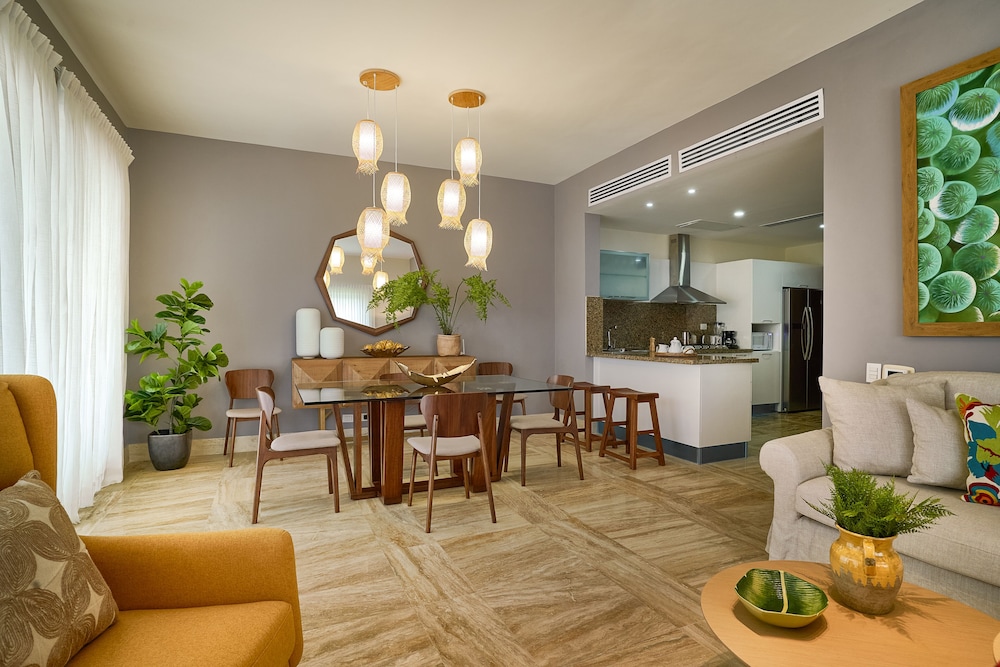 Costa Atlantica Beach Condos
