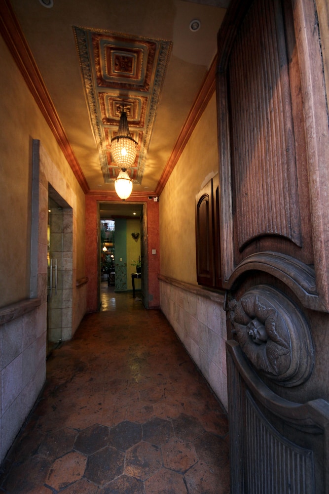 Hotel Inés María