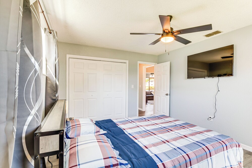 2 Mi to Beach: Canal-front Home in Hernando Beach