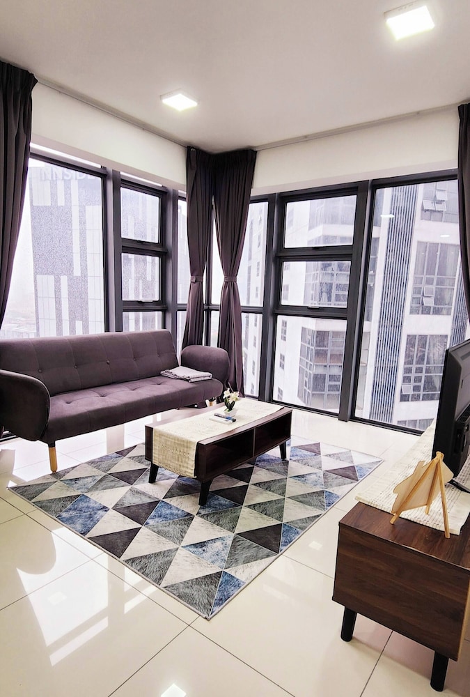 Cheras Minimalist Duplex Retreat for 8 Guests
