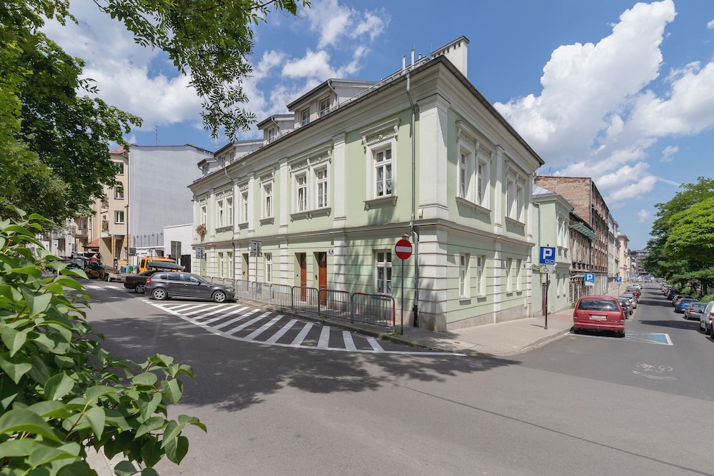 Krakow Two-storey Apartment by Renters view 4