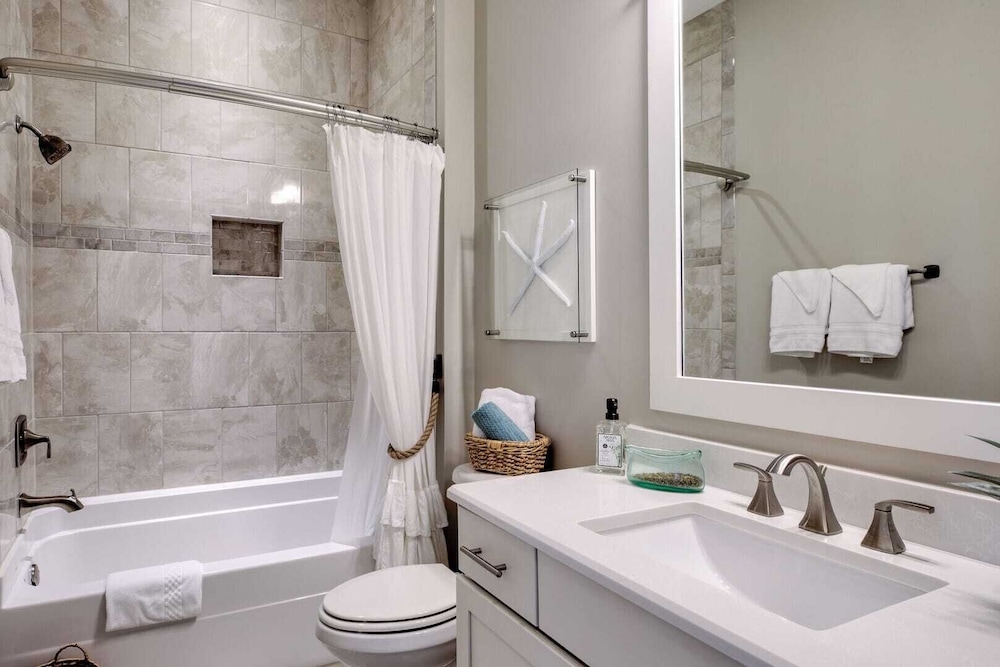 Sun & Sand For 6 by Avantstay Prominence Pet-friendly + Pool