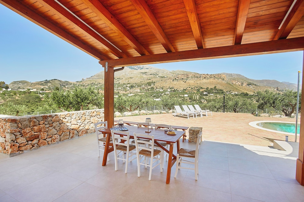 VILLA NINFA