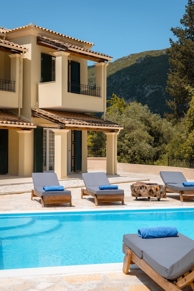 Elite Villa Dio in Ano Korakiana