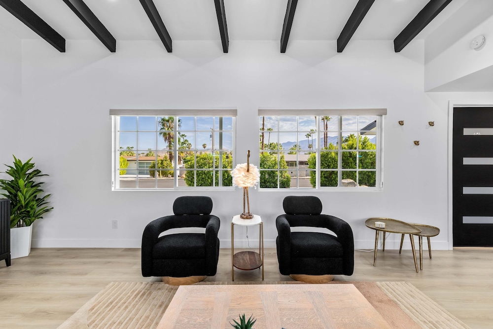 Starlite Safari Where Desert Luxury Meets Mid-century Charm