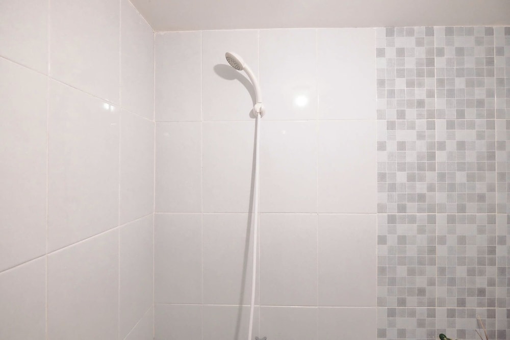 Basic 2Br Apartment Near Tokyo Hub At Tokyo Riverside Pik 2