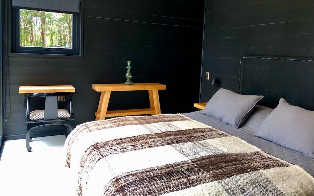 Calma Cabins