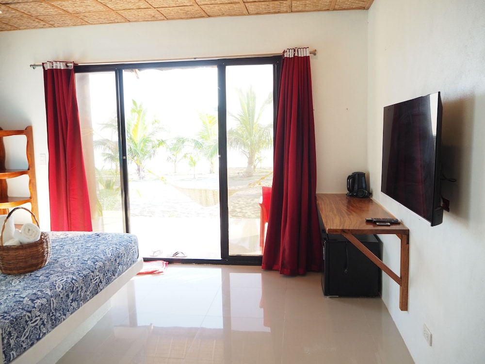 Footprints Beach Resort 89