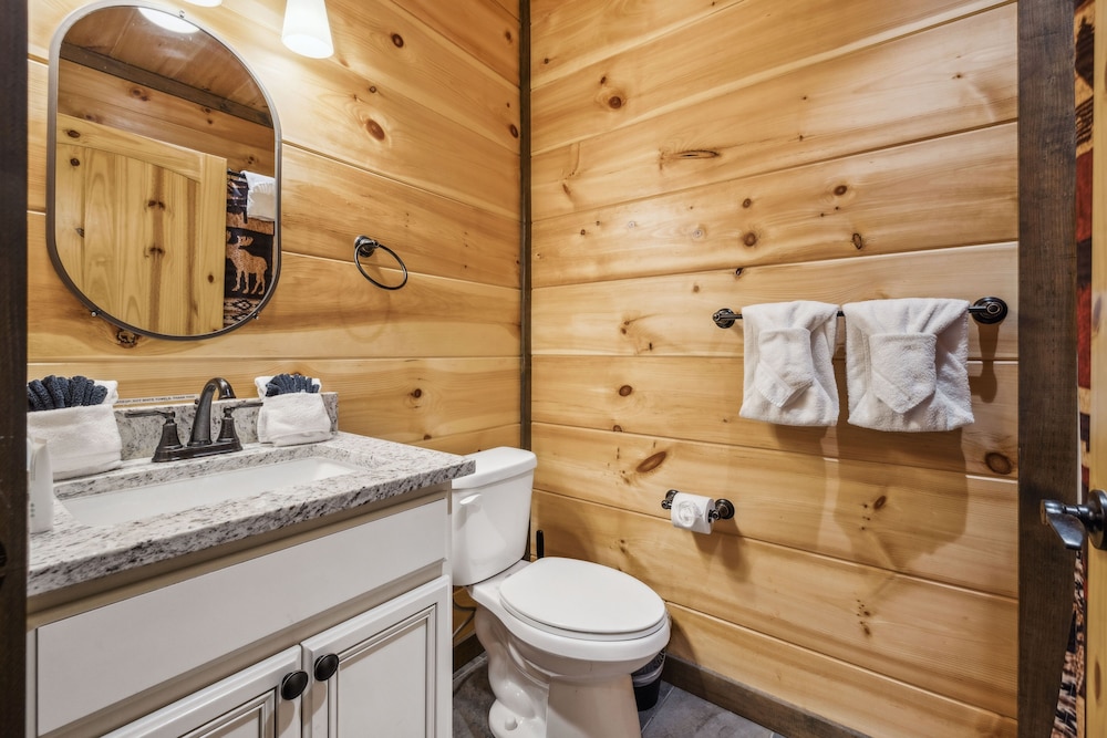 Eden Of The Smokies 5 Bedroom Cabin