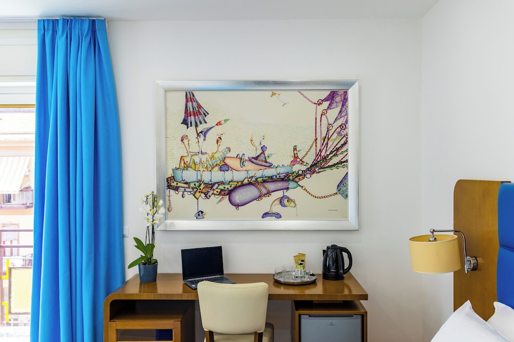 Carlo III guest house