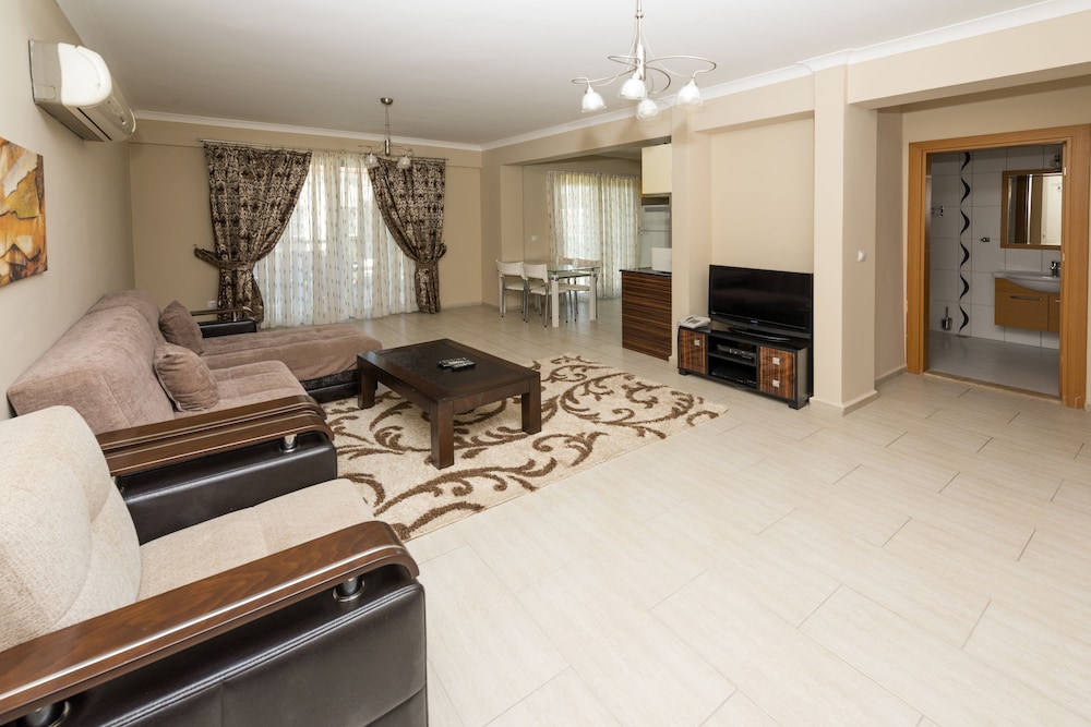Diana Residence - Image 25