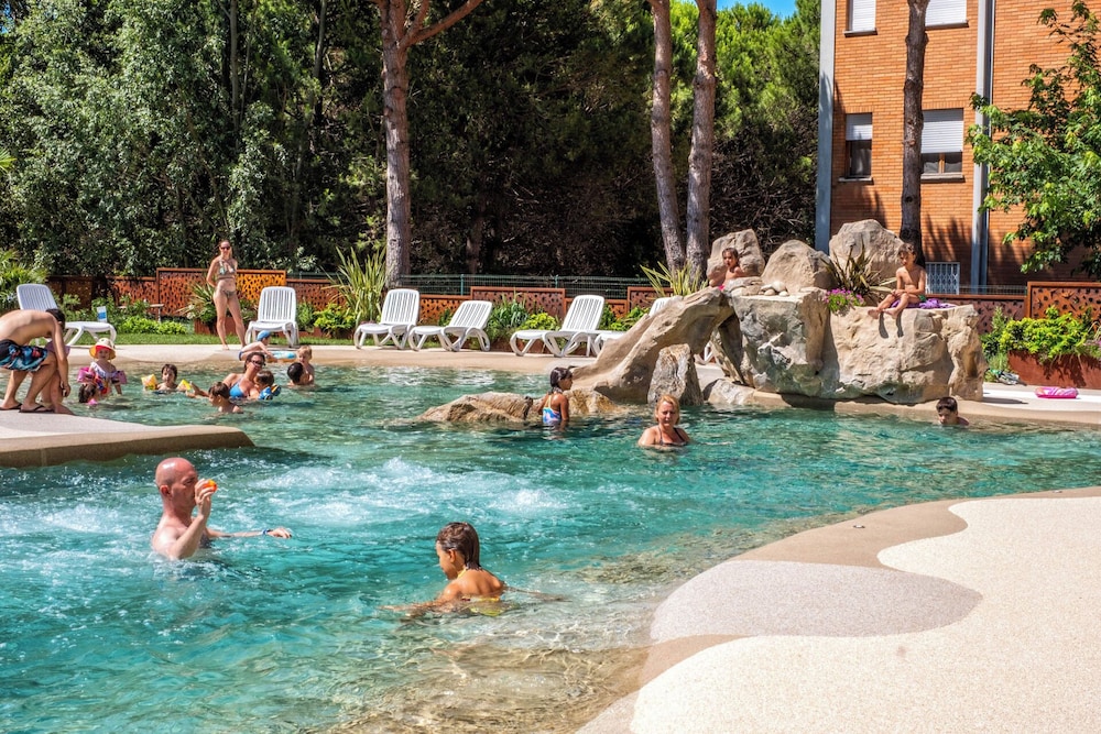 Bosco Canoro Resort