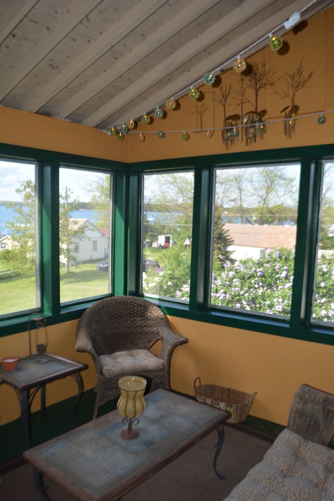 Chateau Country Inn - Property Image 12