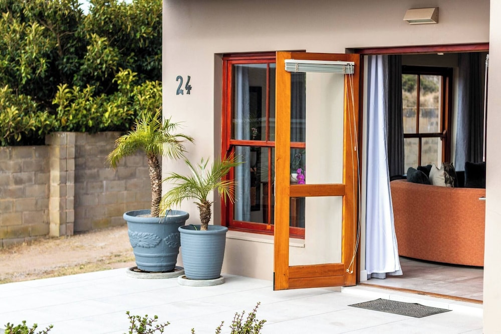 Serene Langebaan Getaway With Garden Views