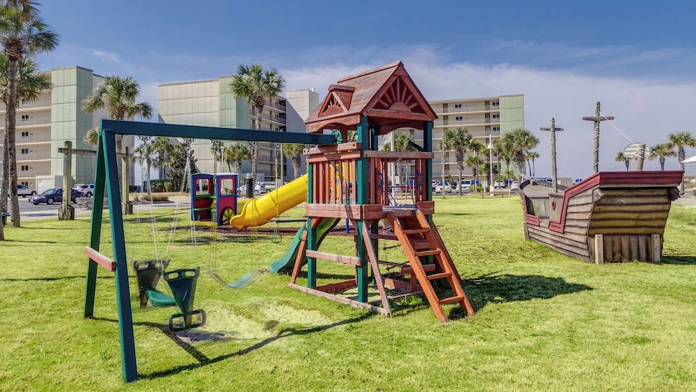 Beachfront Charm Meets Lake Life + Free Tickets: Dolphin Cruise & More!