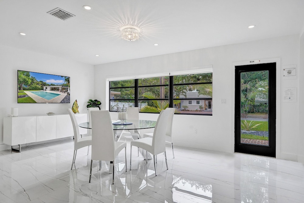 Hibiscus House