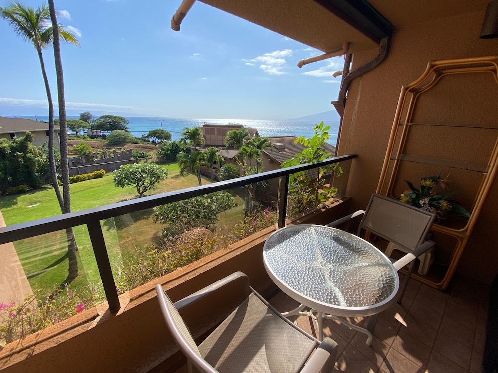 Kahana Villa F405 in Lahaina