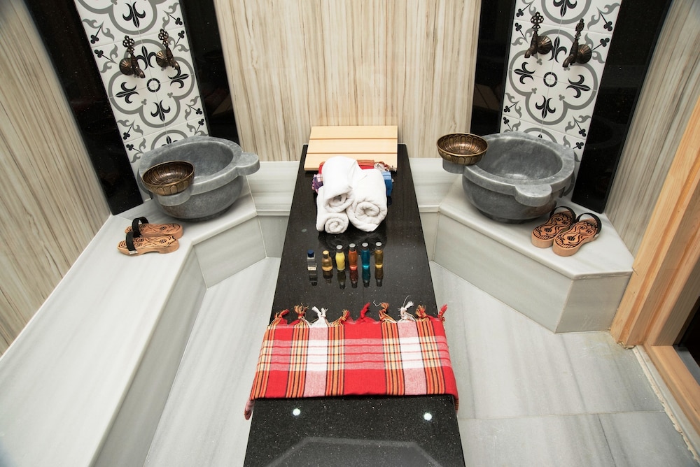 Cube Suitler - Image 60