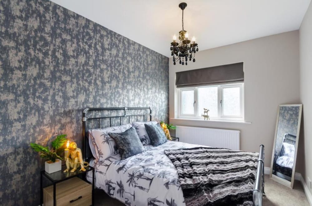Time is Now! Beautiful Apartment in York view 4