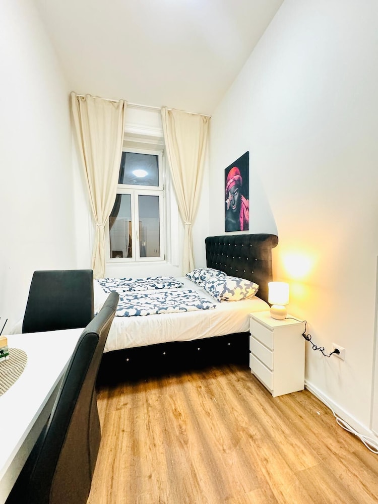 Affordable 5BR Apartment Atzgersdorf