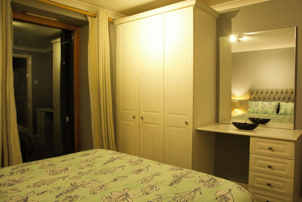 Lux 2 Bed in Canary Wharf Close to Excel & O2
