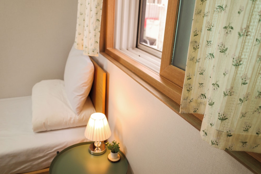 Starria Hostel foreign guest only 56