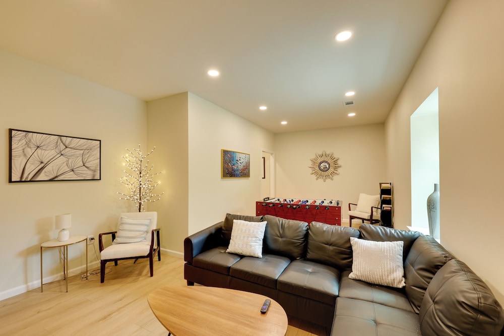Walk to Lake Ouachita: Peaceful Duplex w/ Patio!