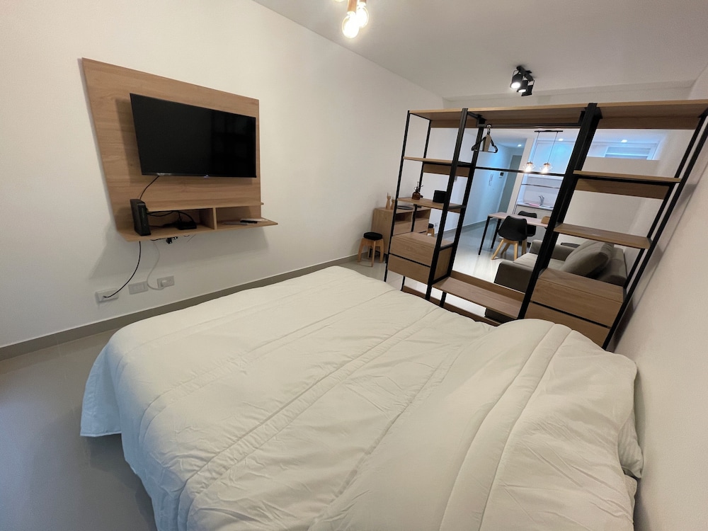 Ayres Suites Moreno