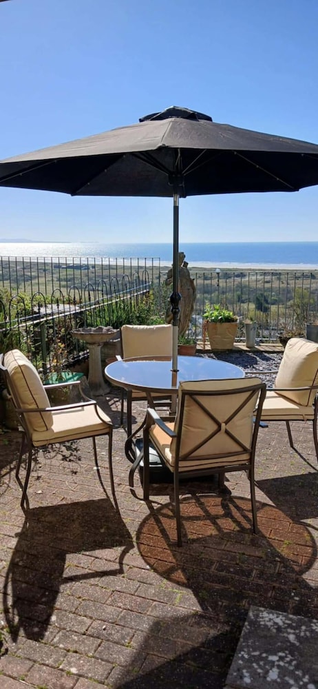 Bayview Cottage Escape in Pendine