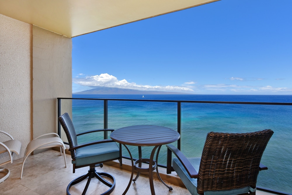 Mahana Resort #1205 1 Bedroom Condo by RedAwning