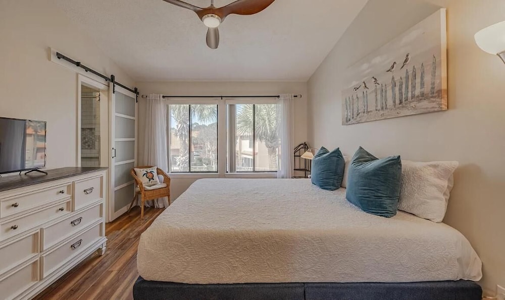 Gulf Highlands 229- St. Katherine Blvd