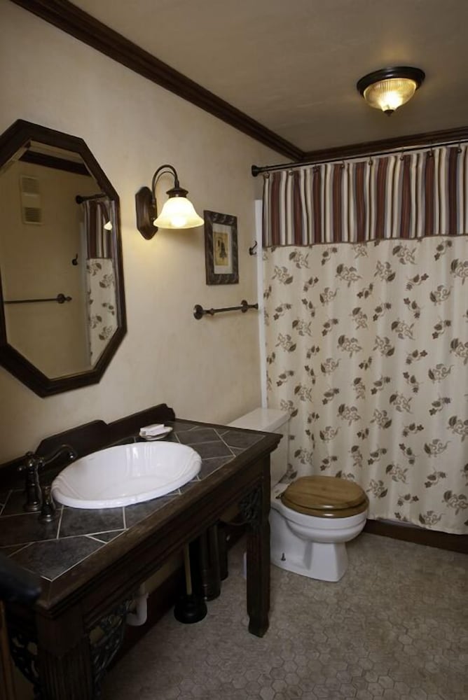 Mountain Lodge