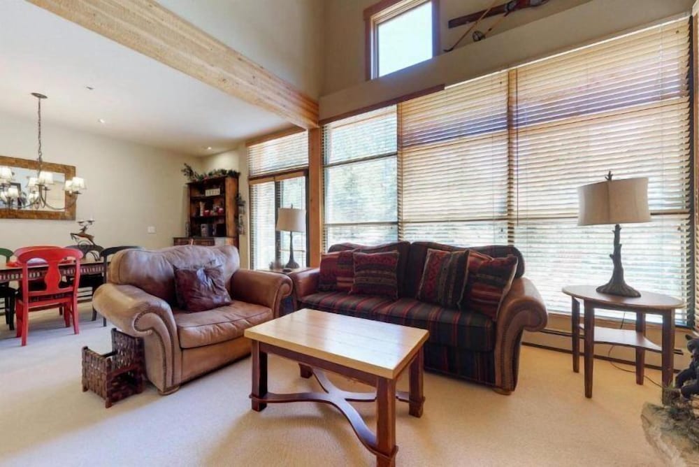 Family Friendly 3 Bedroom Mountain Vacation Rental in Keystone With Complimentary Shuttle Service and Hot Tub Access view 4