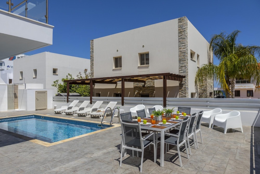 Protaras Sunrise Beach Villa
