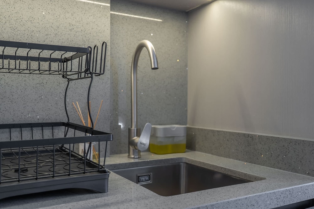 Modern and Stunning Studio in MAG 910 MBR City