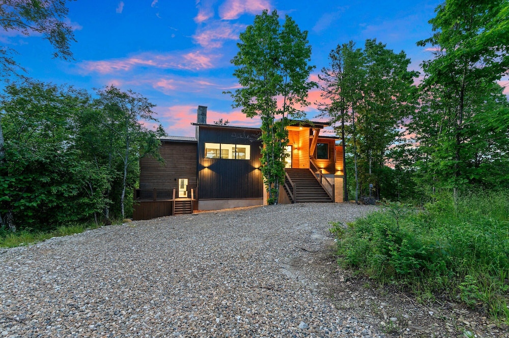 Luxury Retreat in Broken Bow