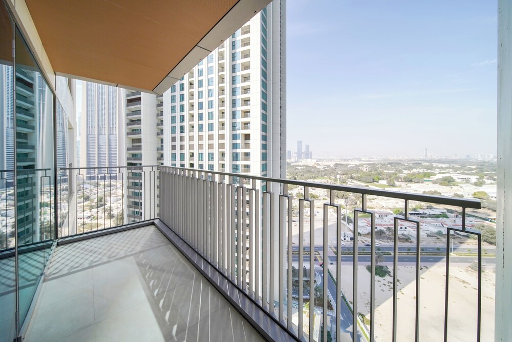 PVH - 2BR Artistic Retreat in Downtown Views 2