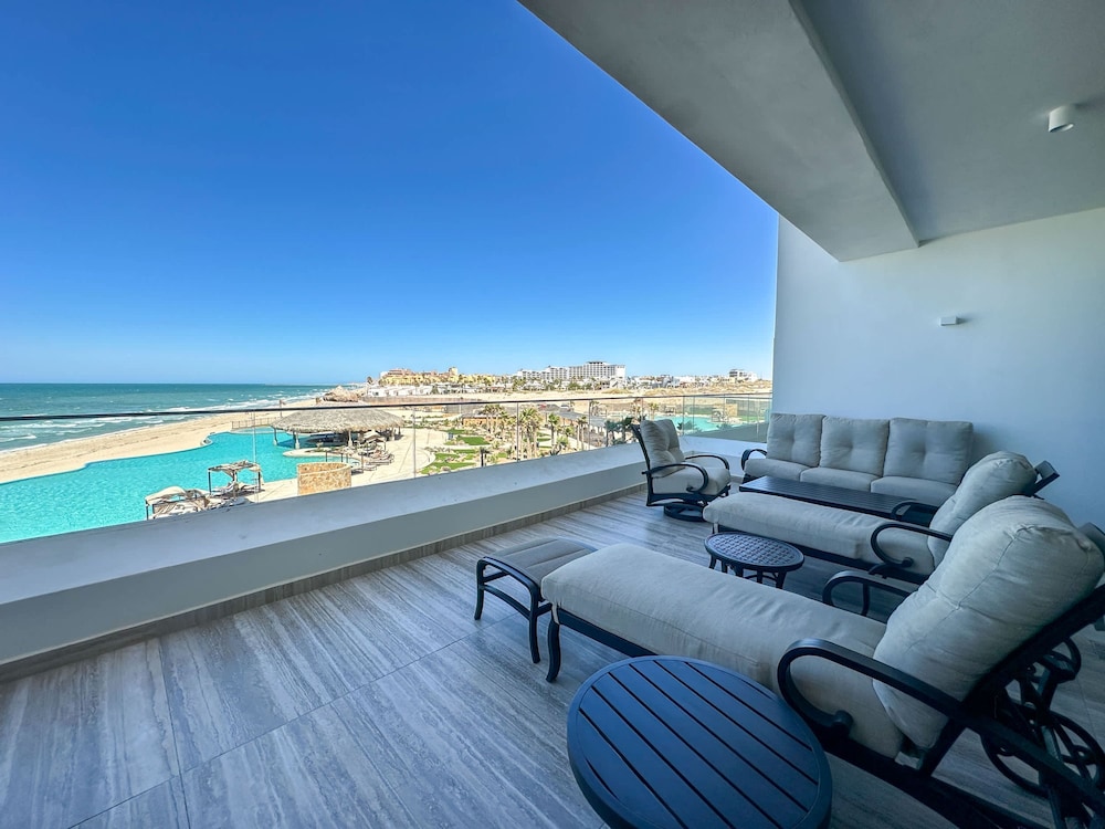 2BR Iconic Oceanfront Escape